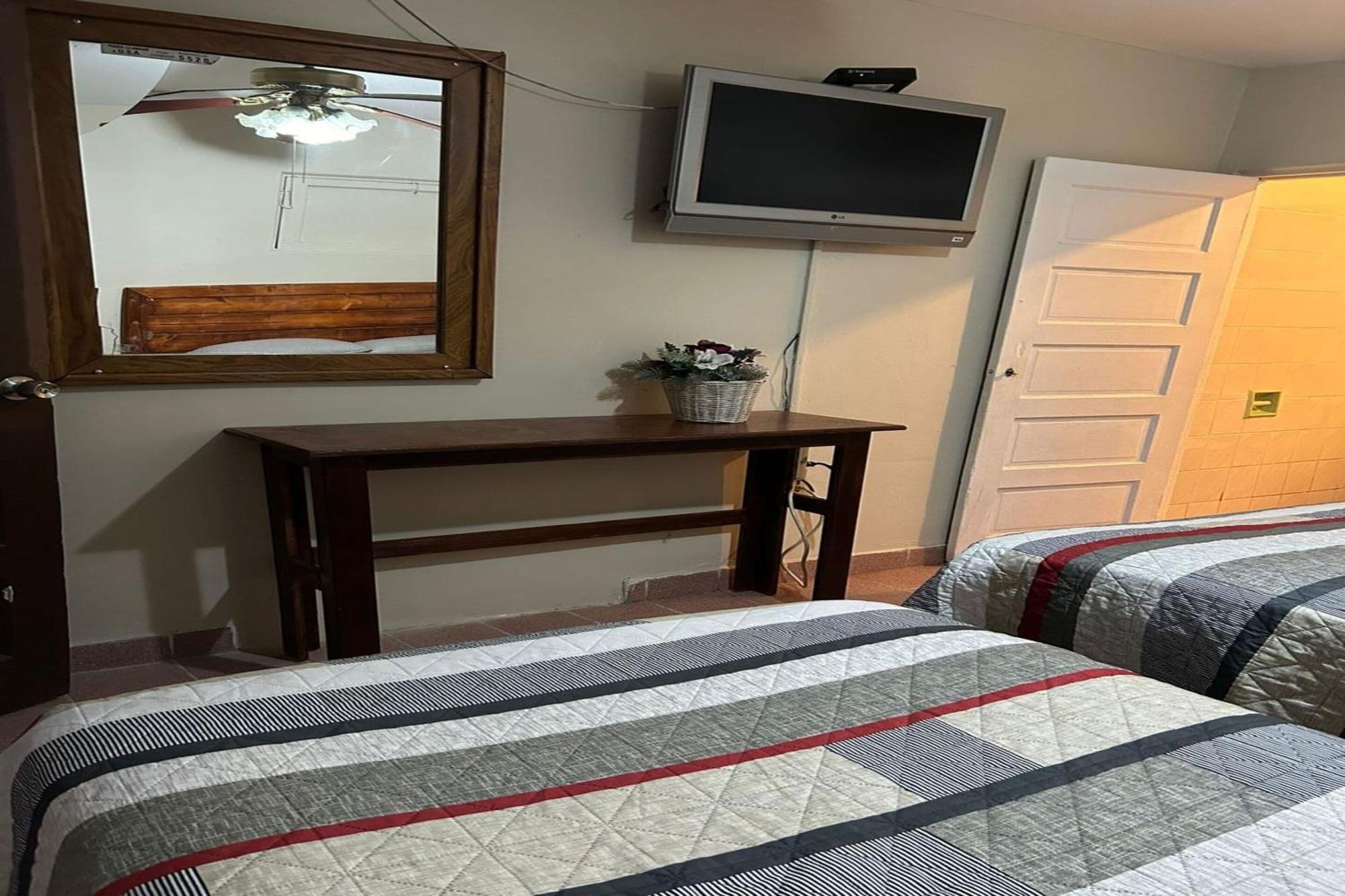 טיחואנה Oyo Hotel Linda מראה חיצוני תמונה